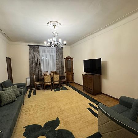 Apartments On Paronyan 15 Yerevan Ngoại thất bức ảnh